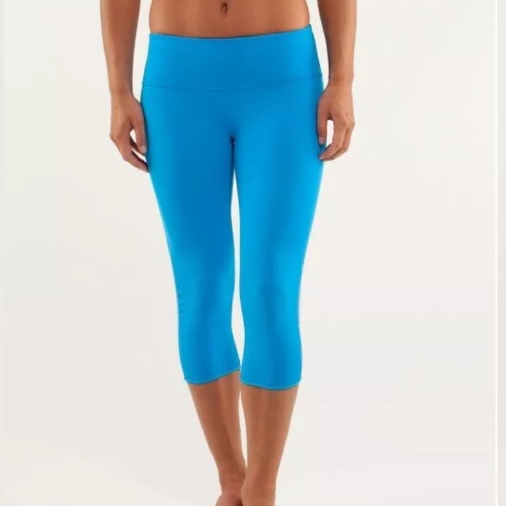 LULULEMON  Power Flow Crop Pants Size 12